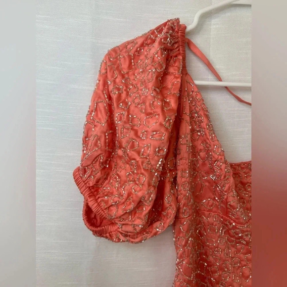 ASOS DESIGN Petite sequin mini dress with puff sleeves in peach - Picture 5 of 12